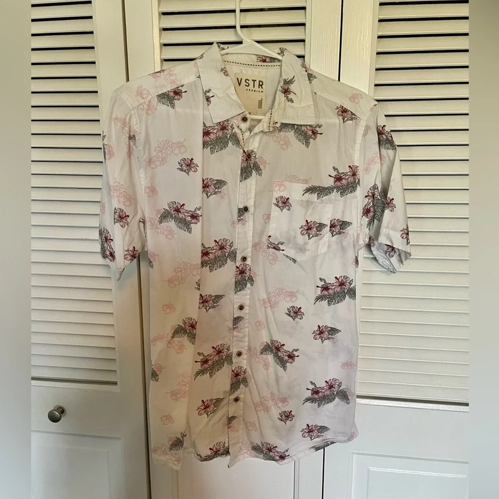 VSTR Premium Short Sleeve ButtonUp Shirt - Picture 1 of 4